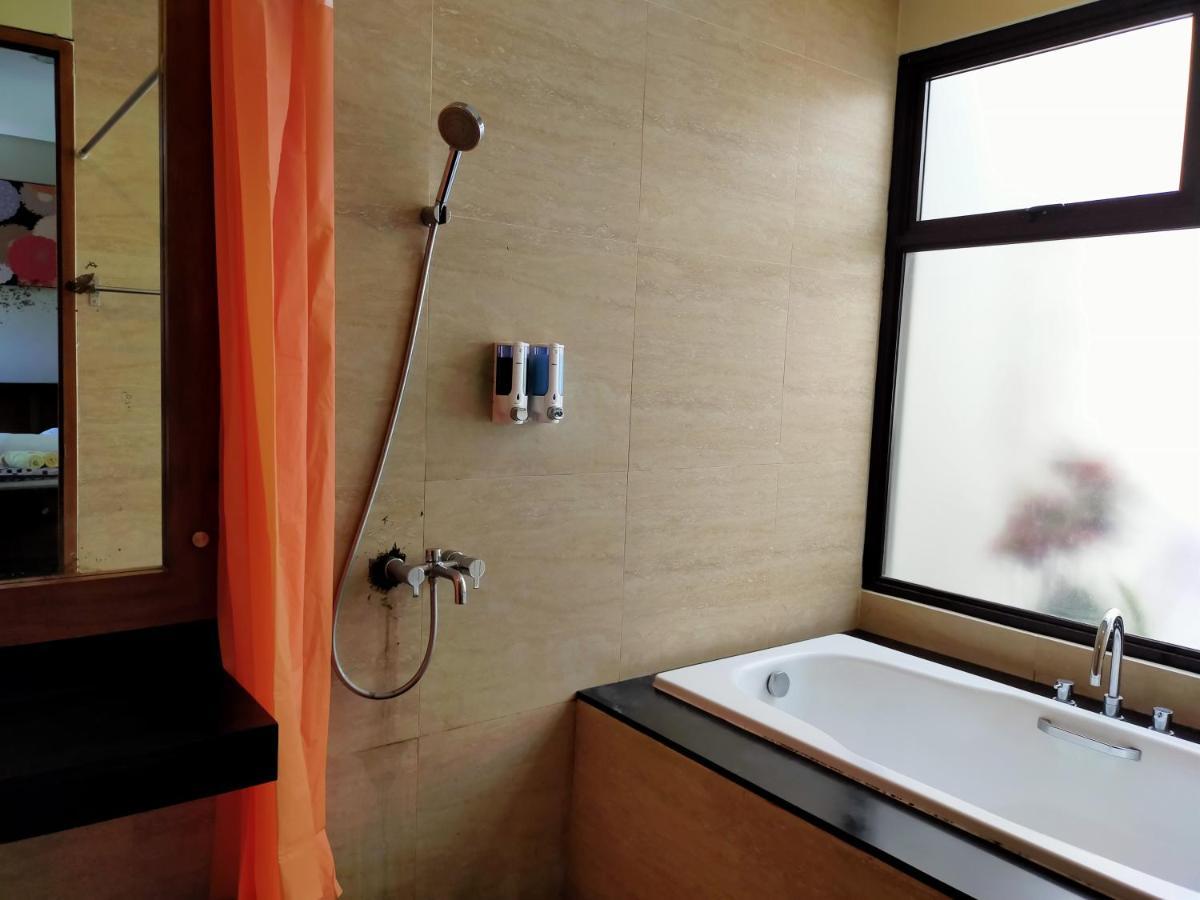 Vimala Hill And - 3 Bedrooms Villa