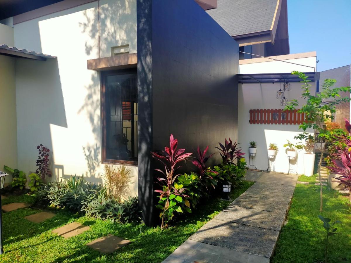 Vimala Hill And - 3 Bedrooms Bogor